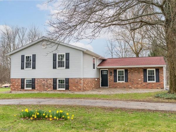 6518 Lorraine Avenue NW, Massillon, OH 44646