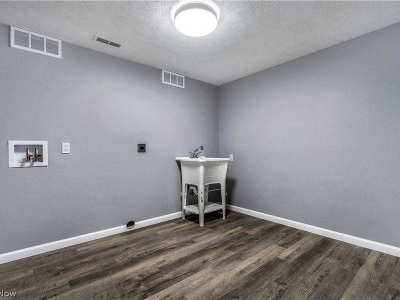 6518 Lorraine Avenue NW, Massillon, OH 44646 Photo 28