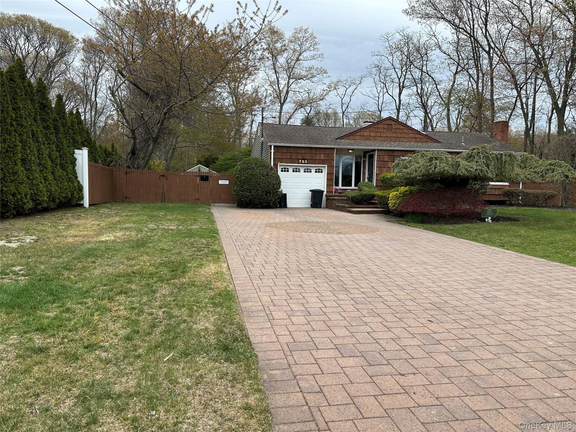 763 Pat Drive, West Islip, NY 11795 Main Photo