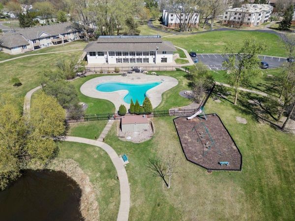 4465 Trenton Lane N, Unit 201, Plymouth, MN 55442