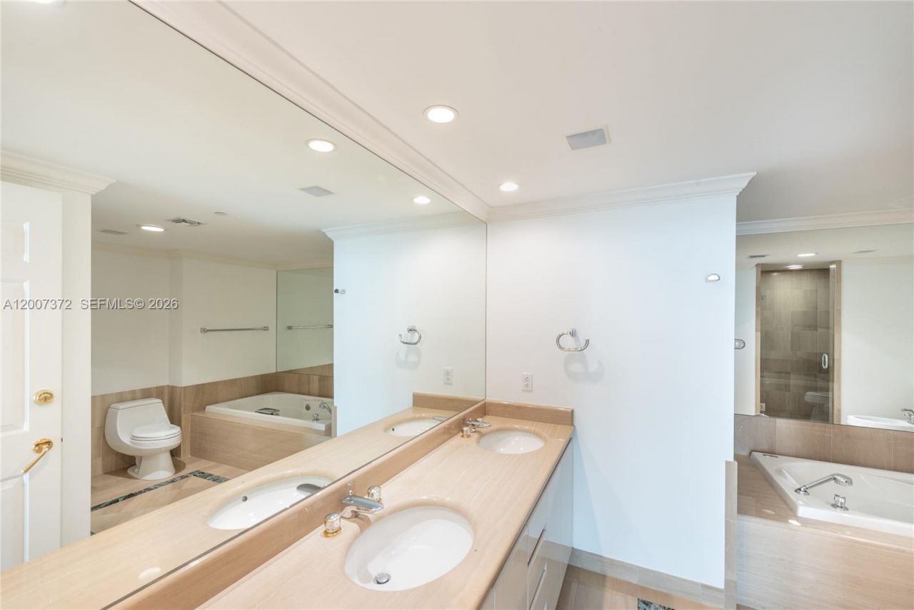 1643 Brickell Ave , Unit 1103, Miami, FL 33129 Photo