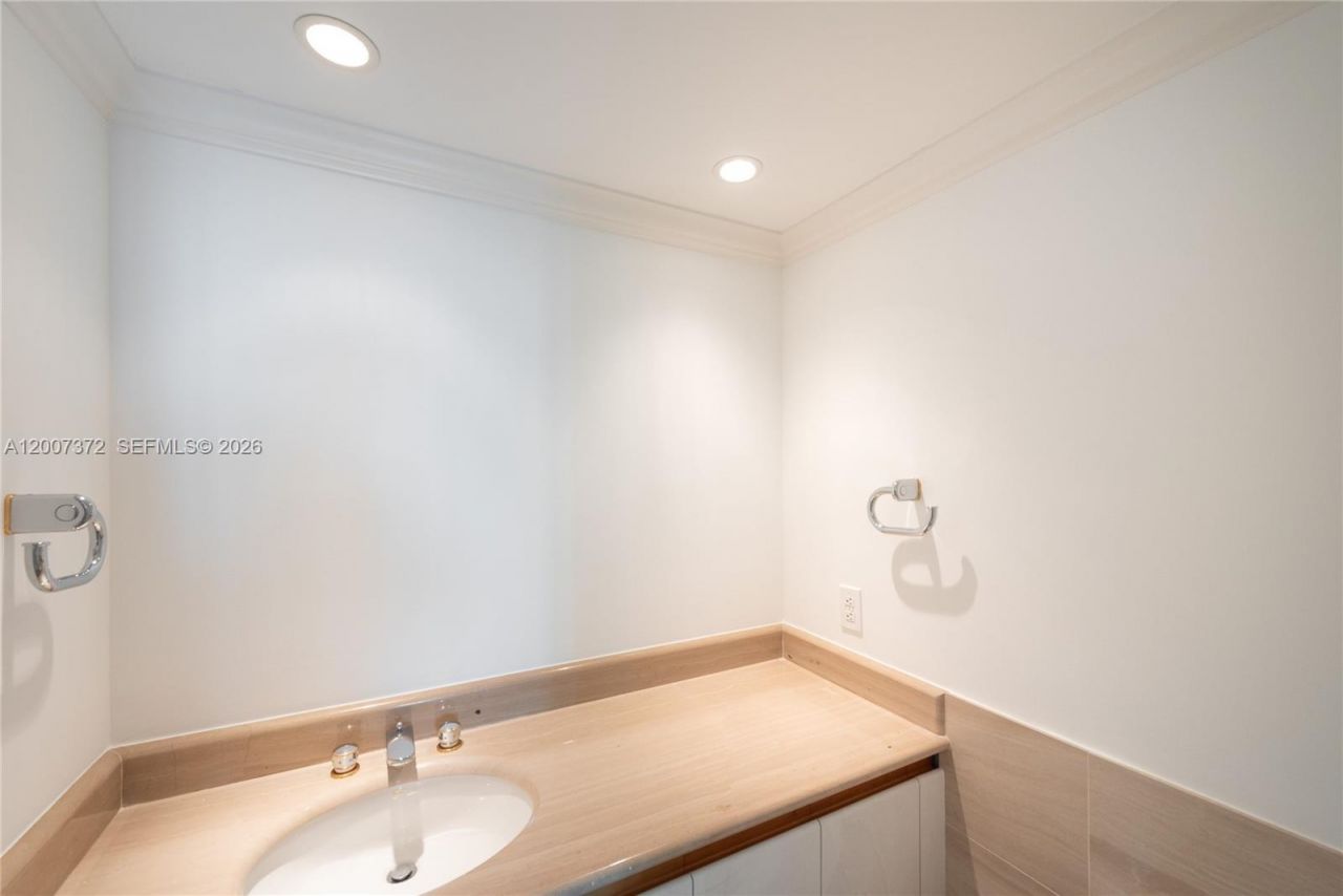 1643 Brickell Ave , Unit 1103, Miami, FL 33129 Photo