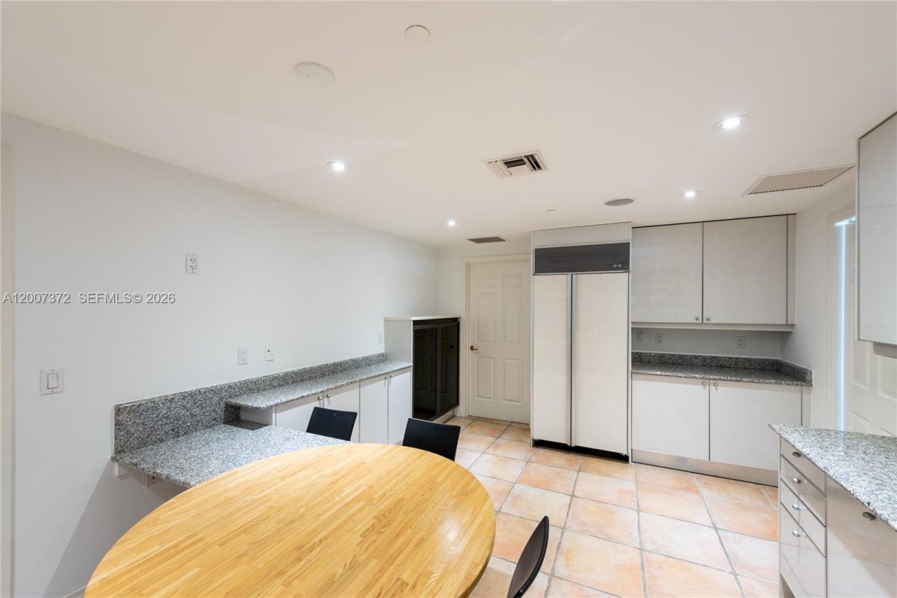 1643 Brickell Ave , Unit 1103, Miami, FL 33129 Photo