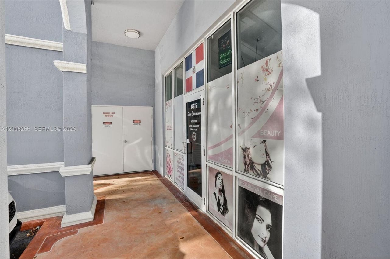 Beauty Salon For Sale On West Kendall , Kendall, FL 33175 Photo