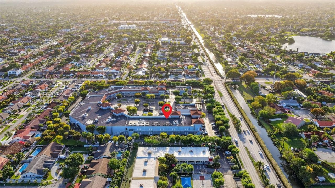 Beauty Salon For Sale On West Kendall , Kendall, FL 33175 Photo