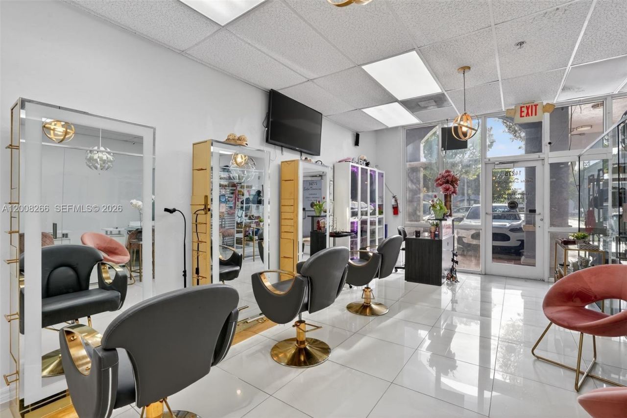 Beauty Salon For Sale On West Kendall , Kendall, FL 33175 Photo