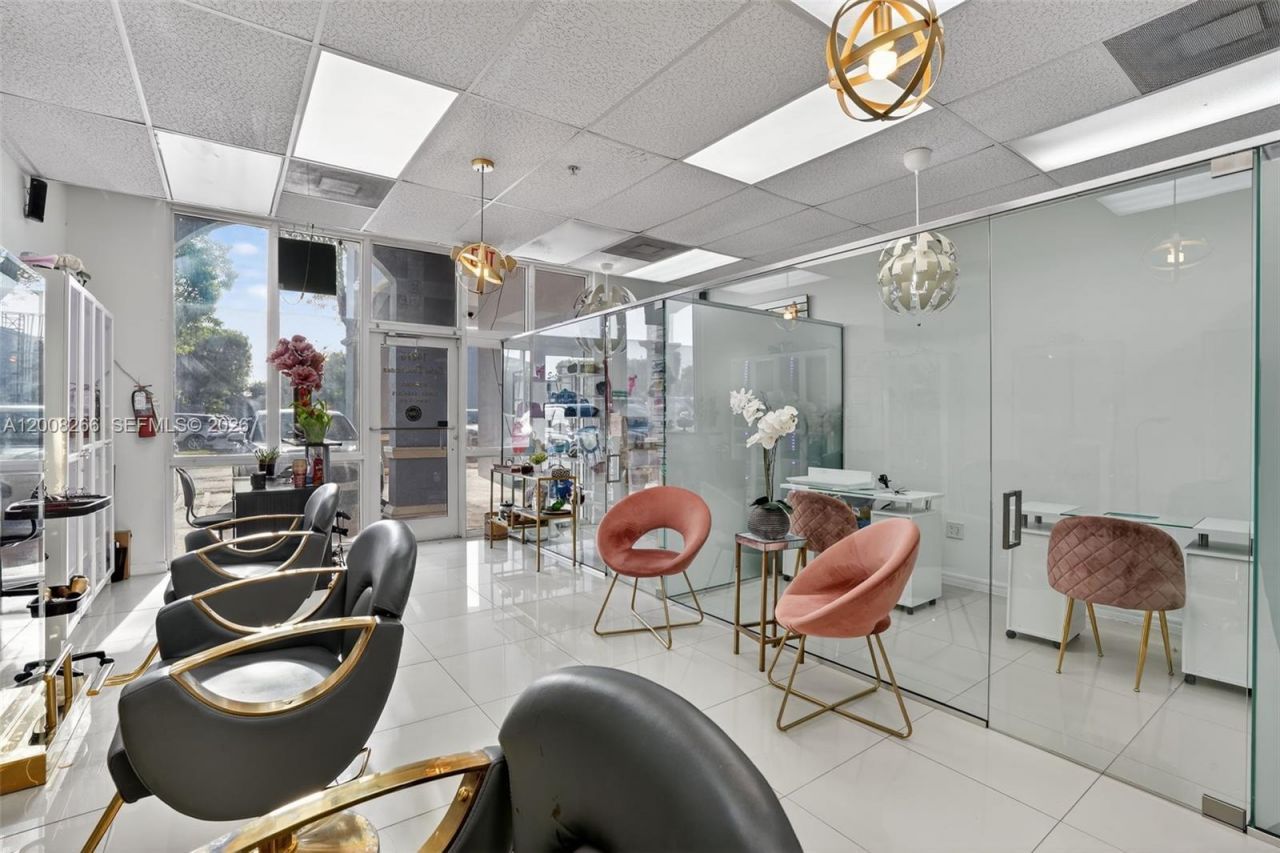 Beauty Salon For Sale On West Kendall , Kendall, FL 33175 Photo