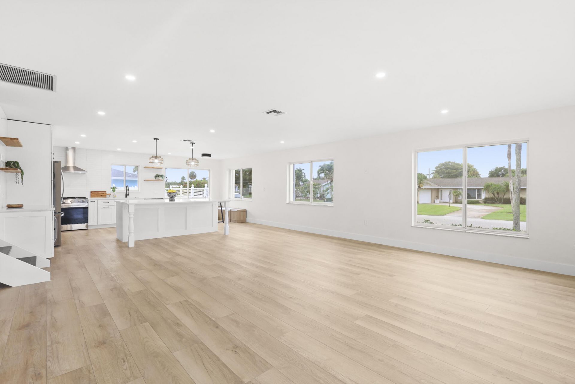 3905 Flag Drive, Palm Beach Gardens, FL 33410 Photo