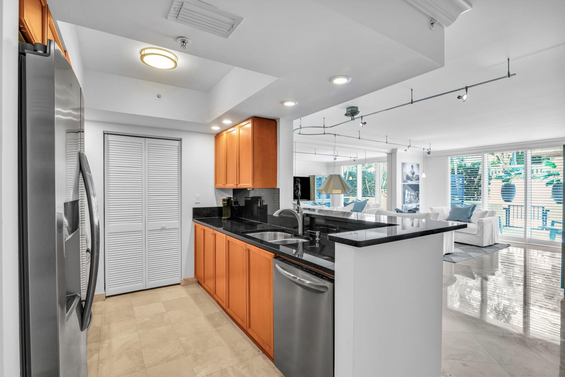 99 SE Mizner Boulevard, Unit 612, Boca Raton, FL 33432 Photo