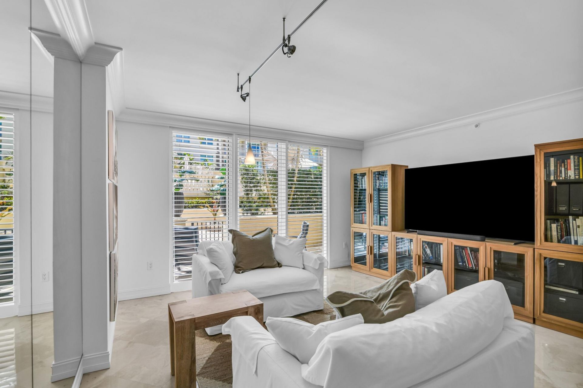 99 SE Mizner Boulevard, Unit 612, Boca Raton, FL 33432 Photo