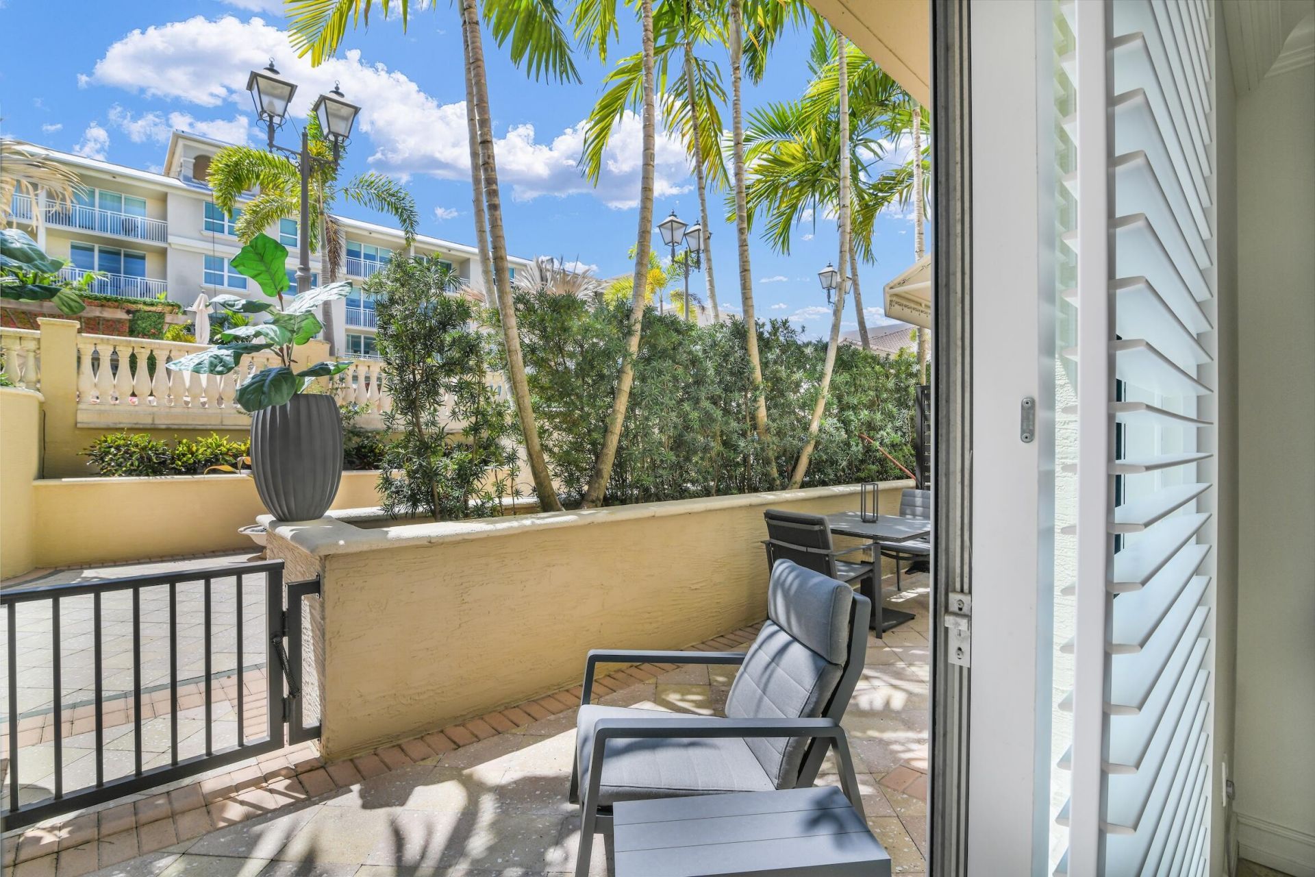99 SE Mizner Boulevard, Unit 612, Boca Raton, FL 33432 Photo