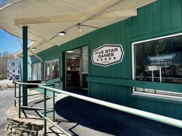 29 Brookfield Rd, Sturbridge, MA 01518