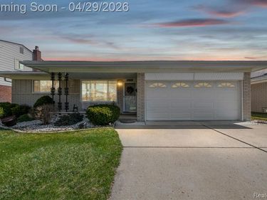 36338 Clifford Drive, Sterling Heights, MI 48312