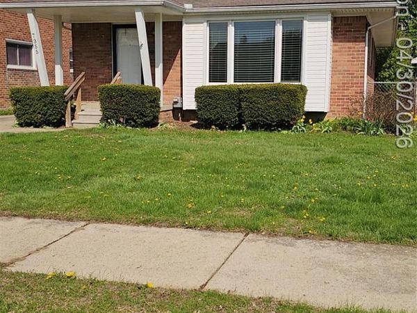 7355 W Frumin Court, Westland, MI 48185