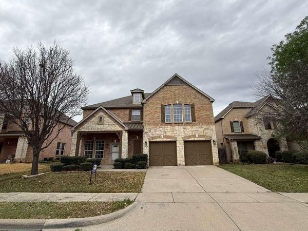 305 Moonlight Drive, Euless, TX 76039