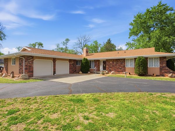 208 Water Street, Kansas, IL 61933