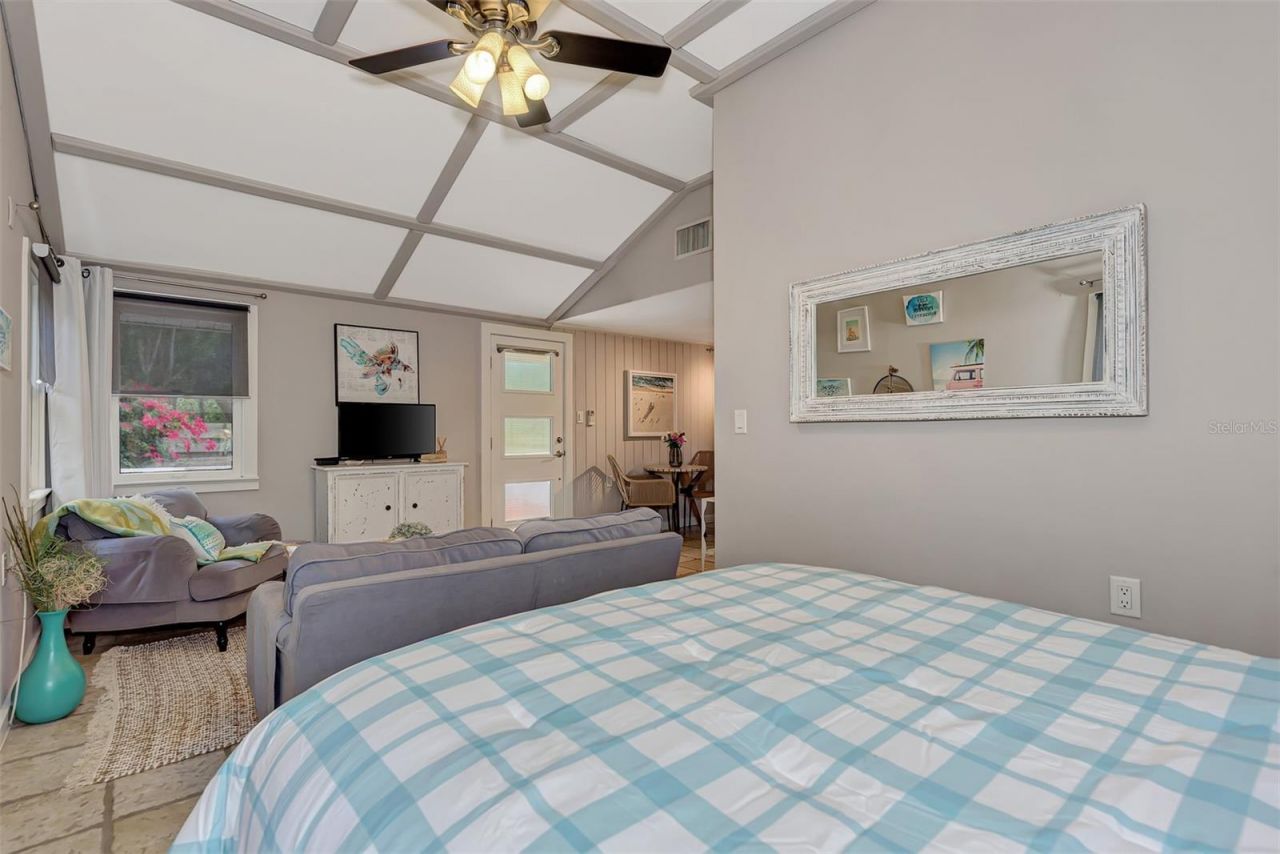 1045 40th Street, Unit A, Sarasota, FL 34234 Photo