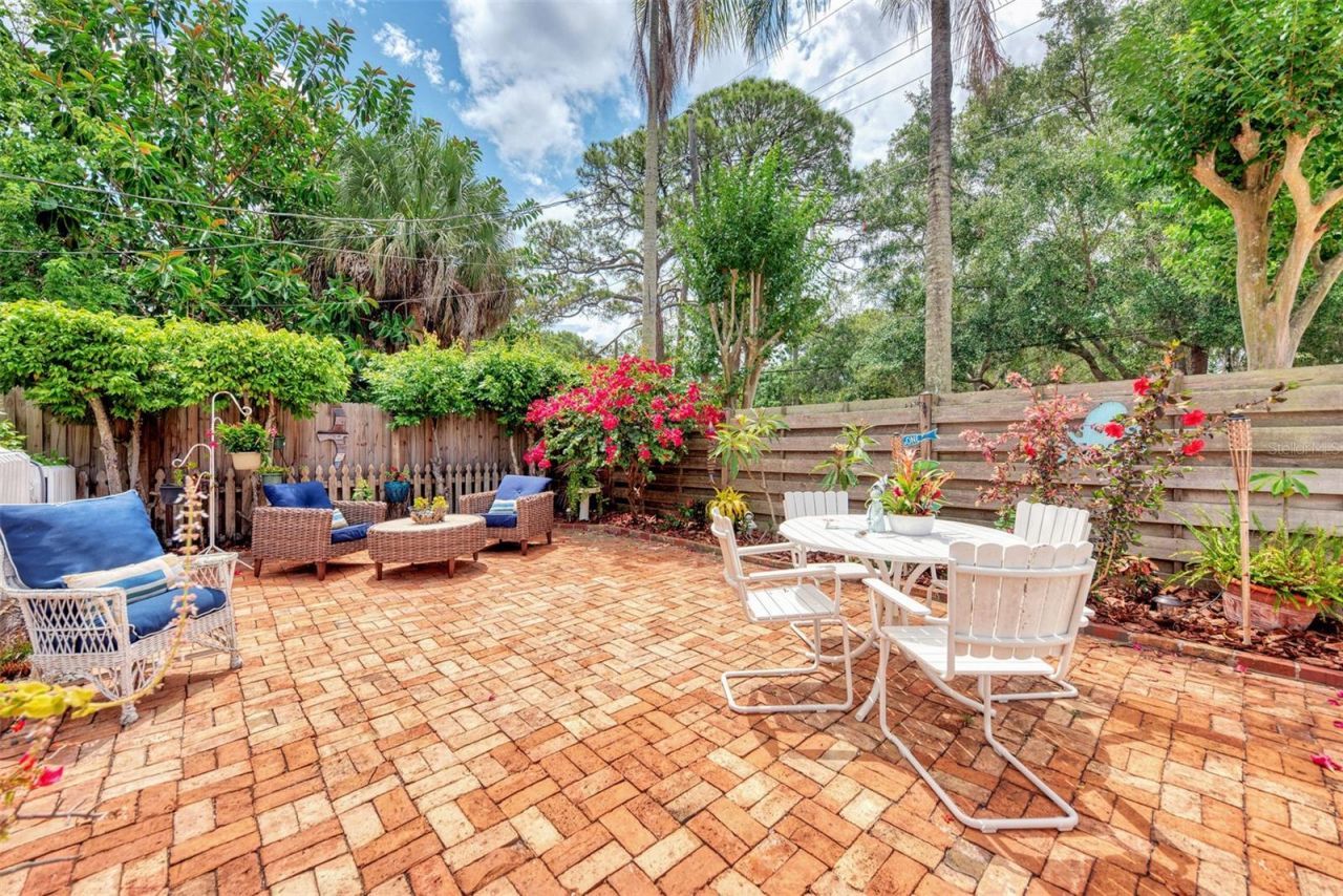 1045 40th Street, Unit A, Sarasota, FL 34234 Photo