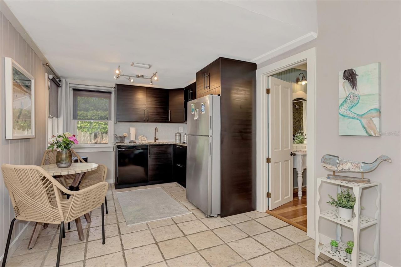1045 40th Street, Unit A, Sarasota, FL 34234 Photo