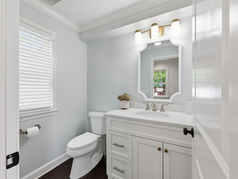 1632 Grenoble Road, Columbus, OH 43221 Photo 14