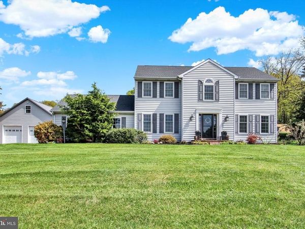 2474 MEETINGHOUSE ROAD, SPRING GROVE, PA 17362