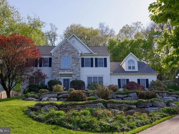 1032 SUNWOOD LANE , LANCASTER, PA 17601