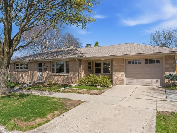 2626 N 80th STREET, Milwaukee, WI 53213