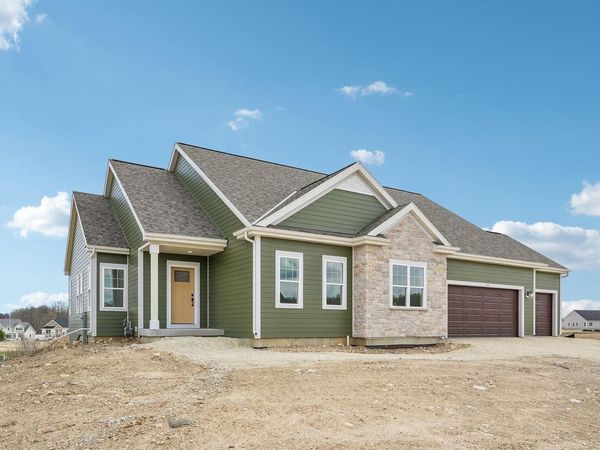 438 Sandstone STREET, Slinger, WI 53086