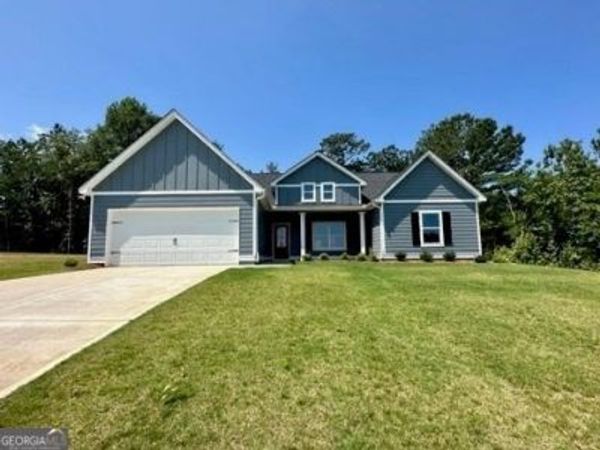 10 Lee Road 2129, Valley, AL 36859