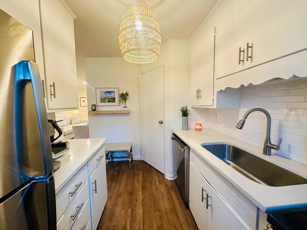 936 Lansing Drive Photo 10