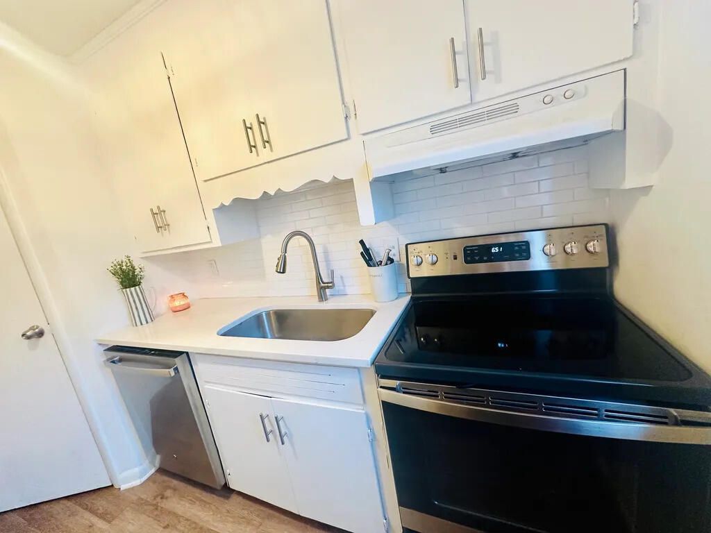 936 Lansing Drive Photo 12