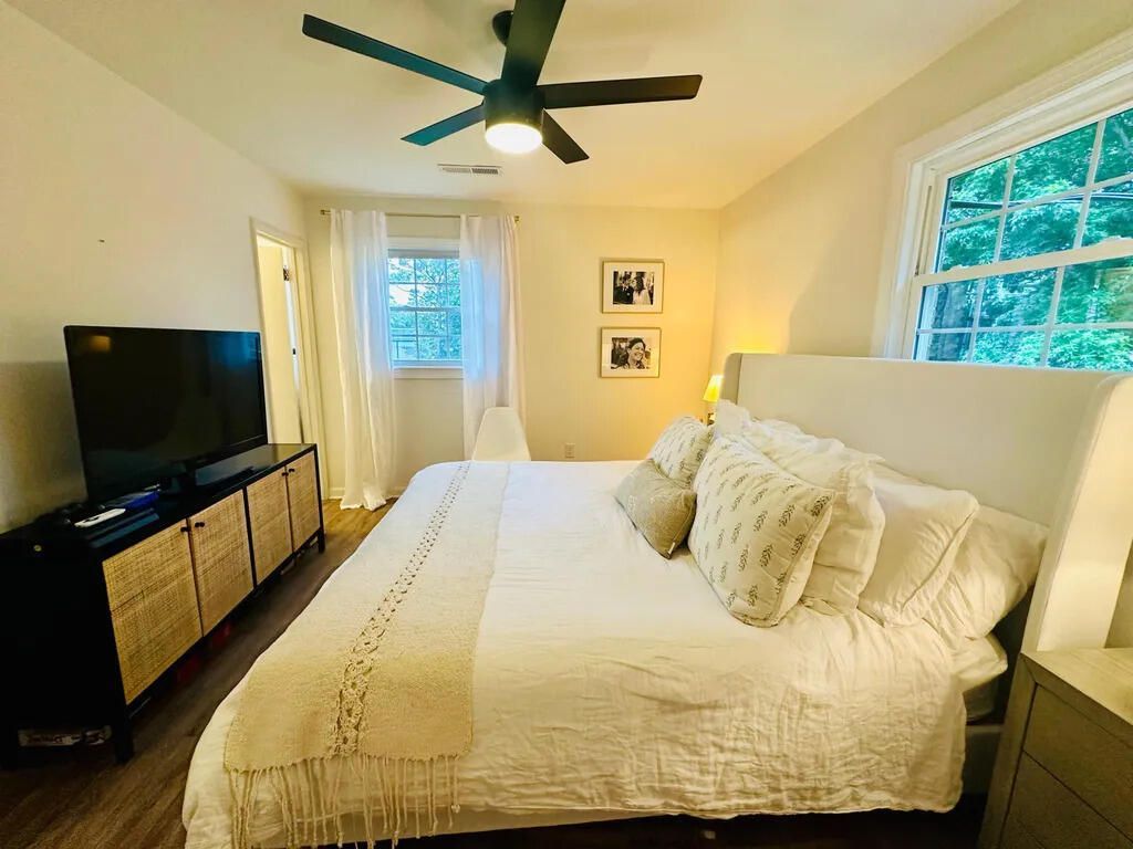 936 Lansing Drive Photo 18