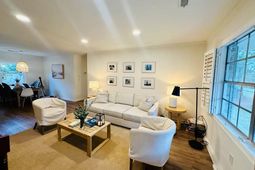 936 Lansing Drive photo 4