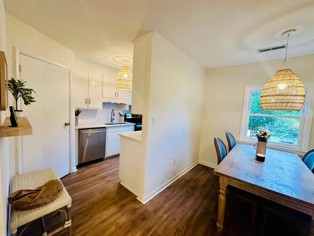 936 Lansing Drive Photo 9