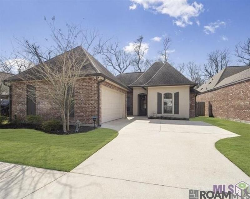 8316 Seville Ct, Baton Rouge, LA 70820 Main Photo