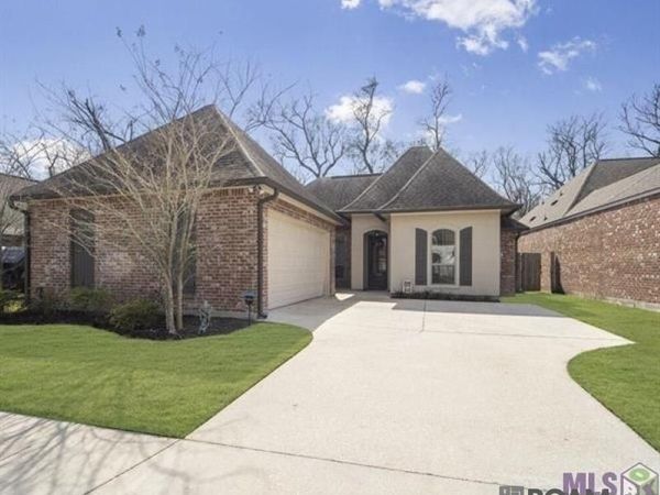 8316 Seville Ct, Baton Rouge, LA 70820