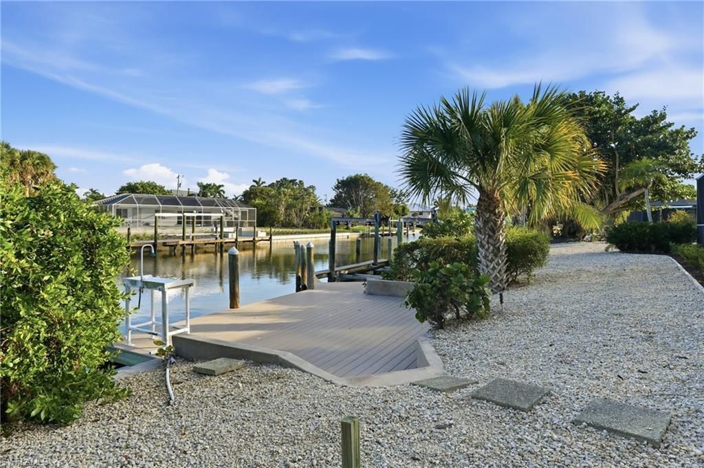 1040 Kings Crown Dr, Sanibel, FL 33957 Photo