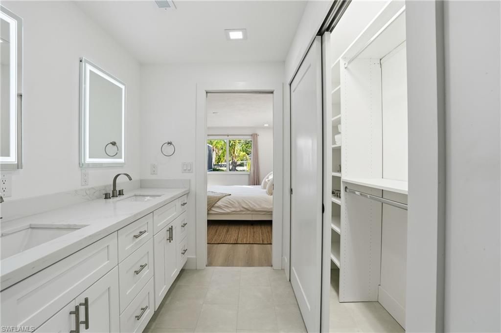 1040 Kings Crown Dr, Sanibel, FL 33957 Photo
