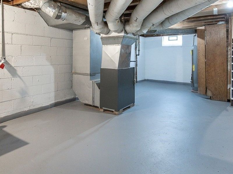 32610 Willowick Drive, Willowick, OH 44095 Photo 14