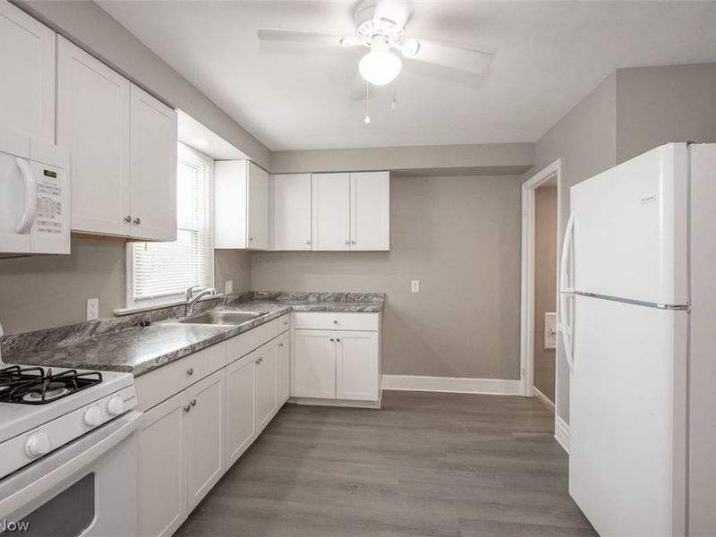 32610 Willowick Drive, Willowick, OH 44095 Photo 3