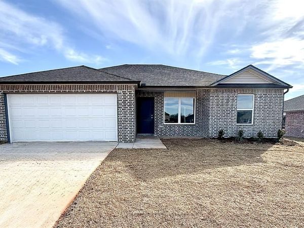 600 Hillsboro Drive, Noble, OK 73068