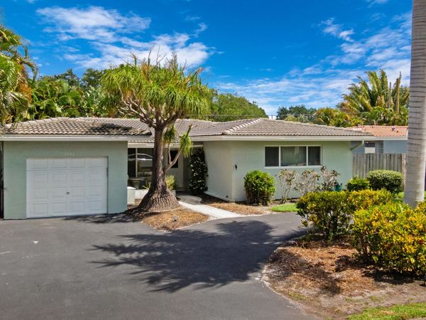 1911 NE 27th Street, Lighthouse Point, FL 33064