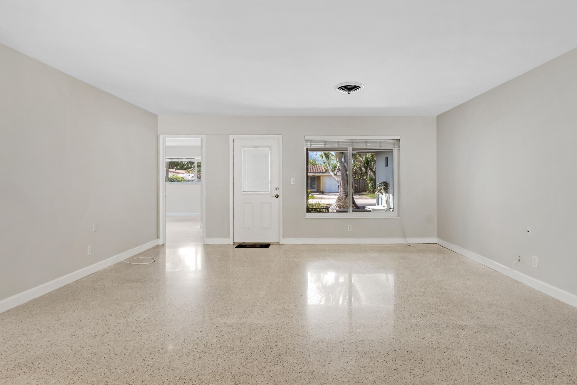 1911 NE 27th Street, Lighthouse Point, FL 33064 Photo