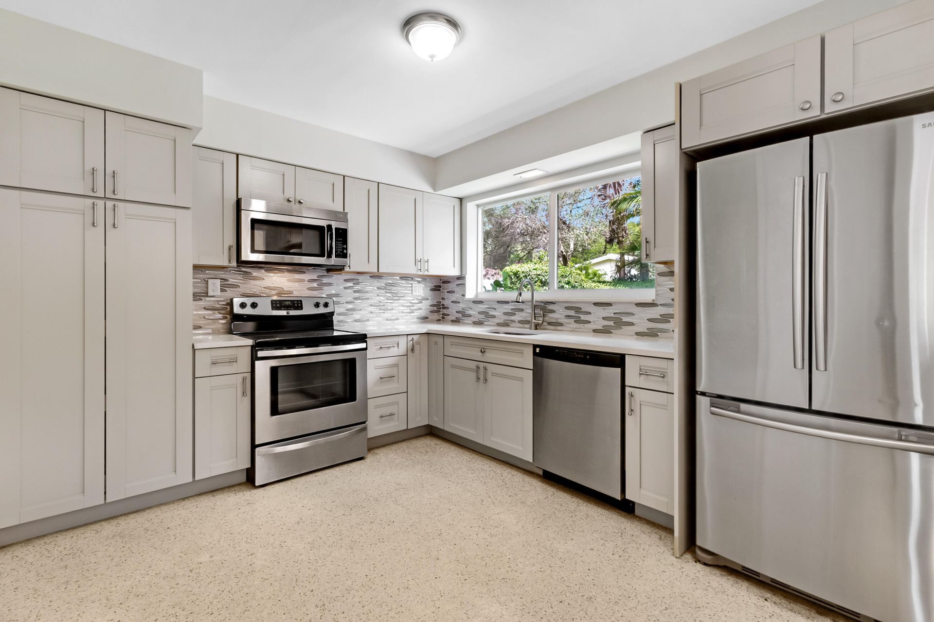 1911 NE 27th Street, Lighthouse Point, FL 33064 Photo