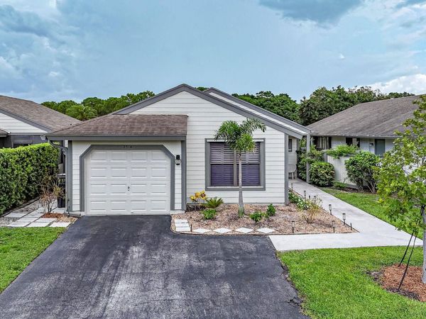 2514 Bedford Mews Drive, Wellington, FL 33414