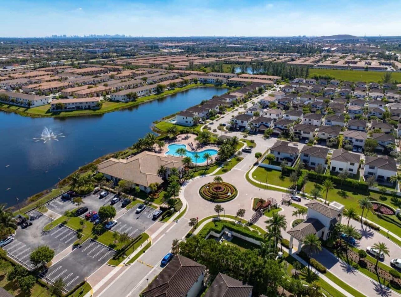 9331 W 35th Avenue, Hialeah, FL 33018 Photo