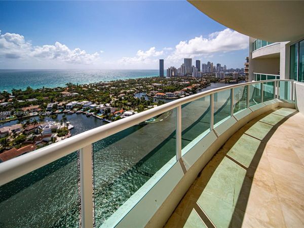 20201 E Country Club Dr , Unit 2806/07, Aventura, FL 33180