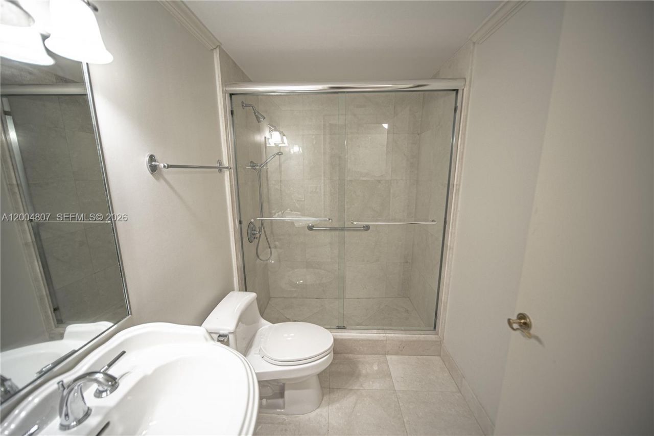 20201 E Country Club Dr, Unit 2806/07, Aventura, FL 33180 Photo