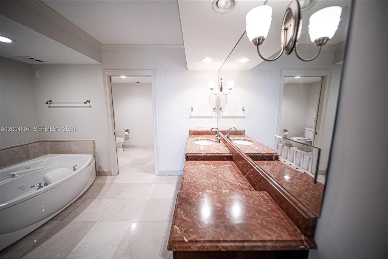20201 E Country Club Dr, Unit 2806/07, Aventura, FL 33180 Photo