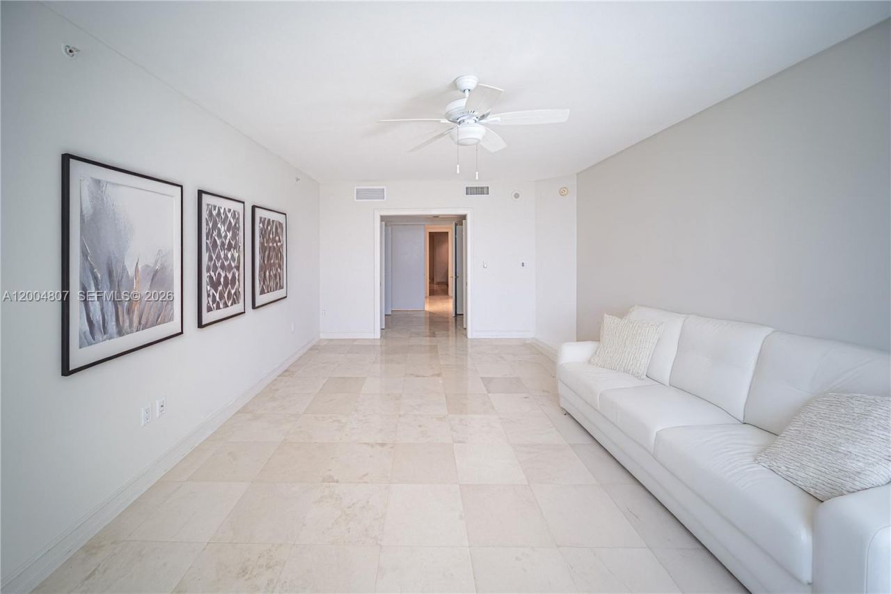 20201 E Country Club Dr, Unit 2806/07, Aventura, FL 33180 Photo